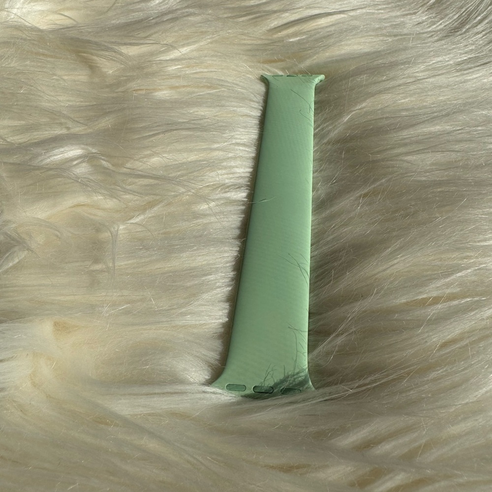 Apple Watch Band Solo Loop, Size 8 for Small Face Watch 38mm 40mm 41mm Pistachio - Picture 2 of 14
